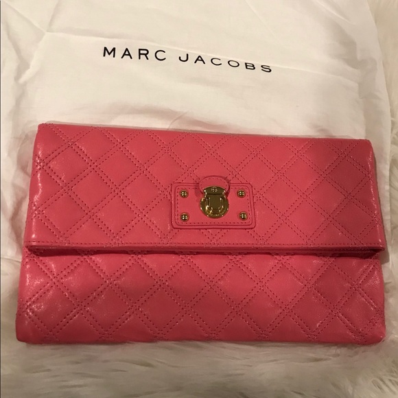 ✨💕 Vintage Marc Jacob Eugenie Clutch - Picture 2 of 7